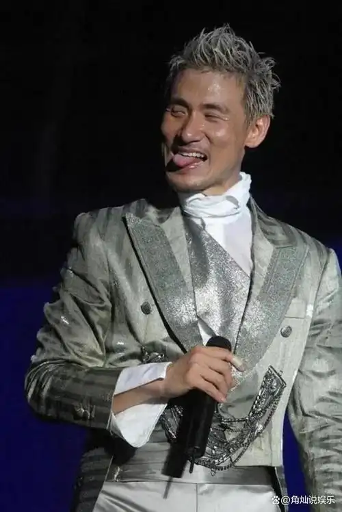 张学友演唱会惊现"假唱"风波,粉丝力挺歌神:真实失误非假唱