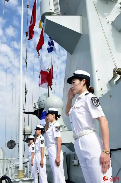 海军芜湖舰参加突尼斯海军成立60周年国际舰队检阅活动4