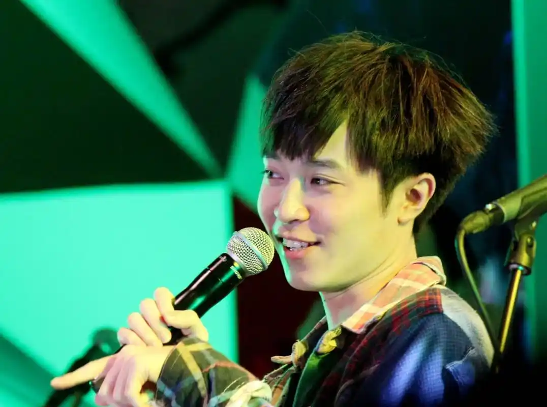 主唱吴青峰官宣合约到期,决定单飞!苏打绿将要解散?