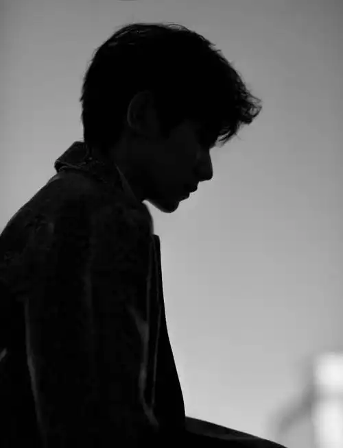 tfboys分享200702王源剪影图片合集360度帅气无死角