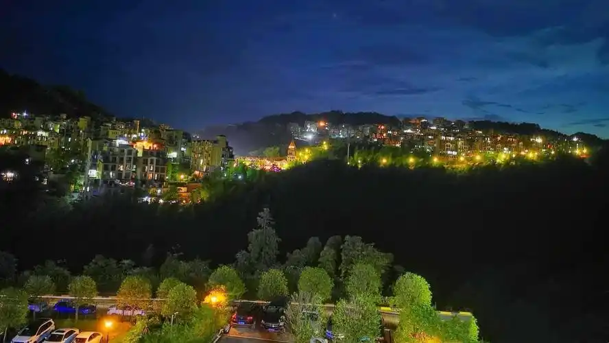 贵州遵义赤水天鹅堡森林公园游记