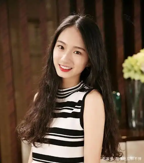 《我和我的时光少年》谢子叶,这个女二号有点东西,王思聪都夸她