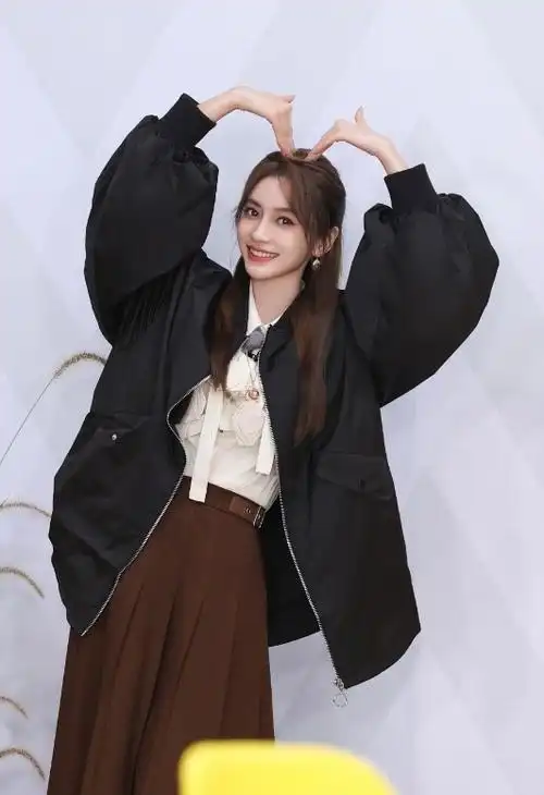 《跑男》首轮录制结束,杨颖被曝争取飞行被拒,粉丝发文透露细节_腾讯