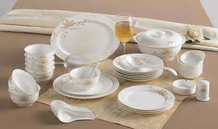 常见的厨房餐具用品有哪些注意这8种餐具用品有损健康