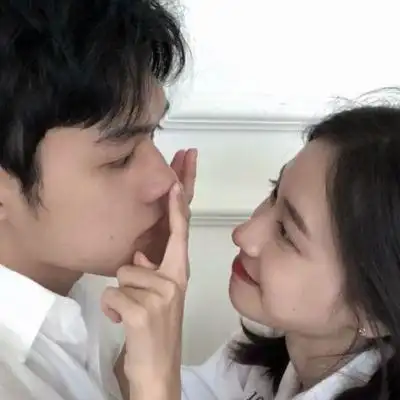 真人情侣头像一左一右高清男女情头真人一左一右个性