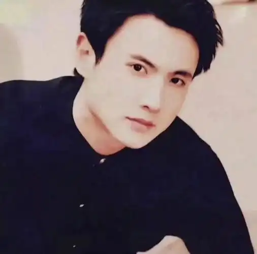 沈腾年轻时候的照片重出江湖