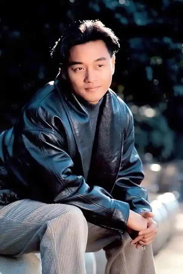 人间四月天,你若尚在场,谢谢你留下歌声在人间.#张国荣les - 抖音