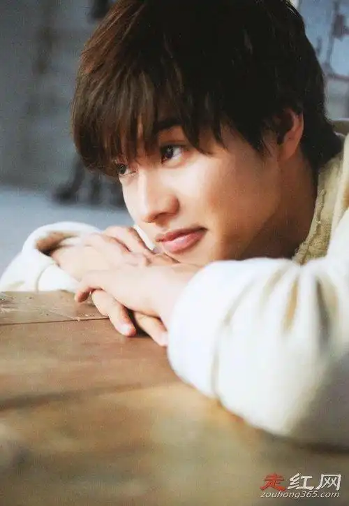 山崎贤人个人资料简介是日本国宝级帅哥