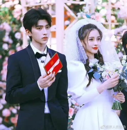 baby帮蔡徐坤转移视线可以理解为什么王俊凯和易烊千玺会有矛盾