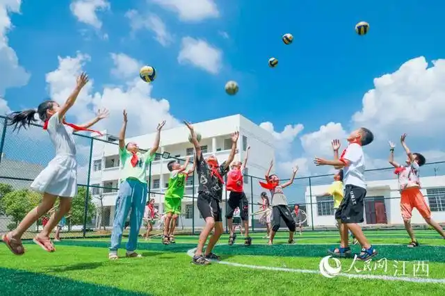 高清图:快乐校园