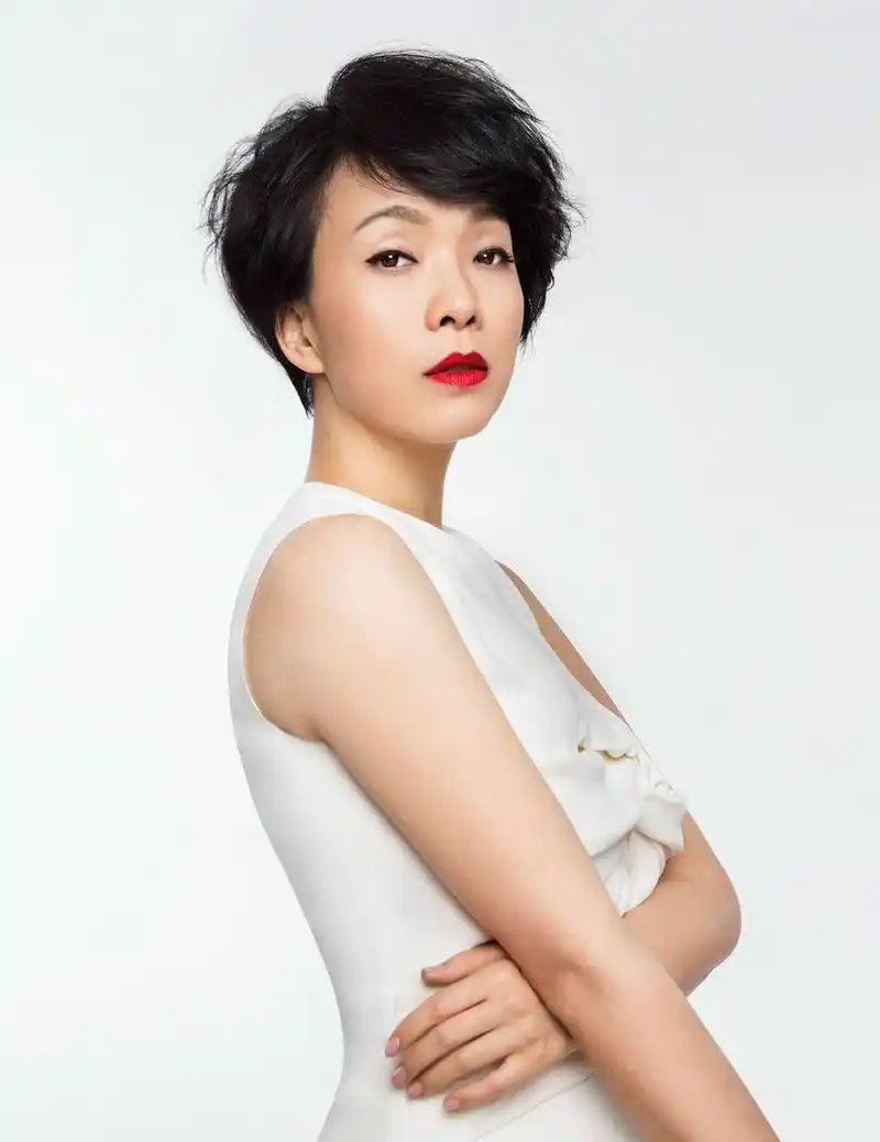 p>陈明,1968年7月15日出生于上海市,中国内地女歌手.