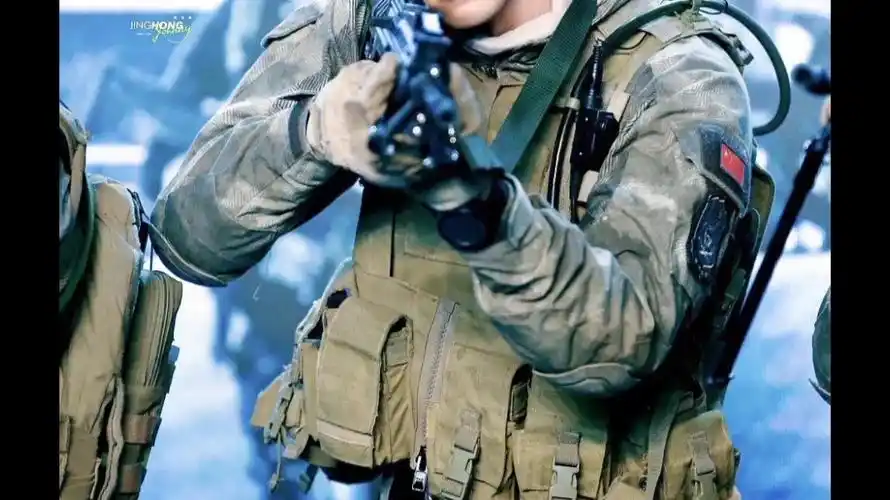 【黄景瑜】军装照,英姿飒爽