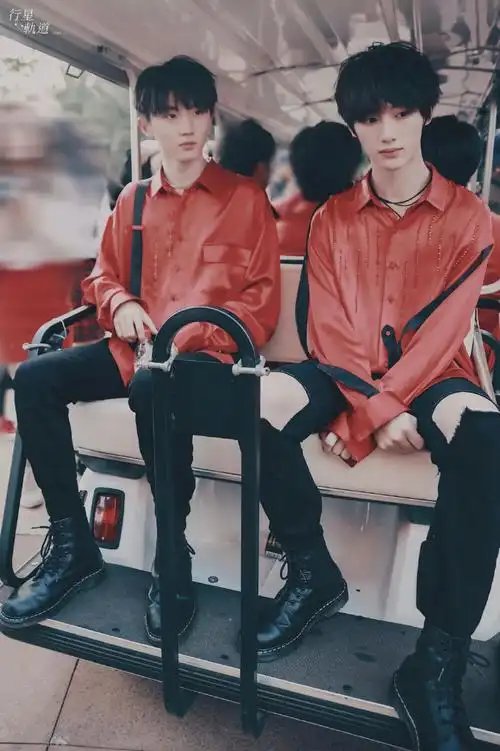 马嘉祺丁程鑫鑫祺马丁图源水印