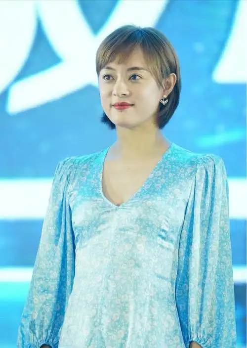 孙俪发型图片短发(孙俪发型图片短发好看)-天晟网