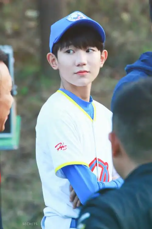 王源 #tfboys 电视剧我们的少年时代拍摄花絮 高清 可爱