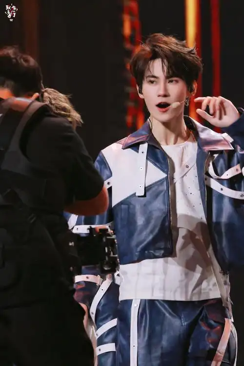 张真源 live之神##时代少年团叁重楼暨出道四周年演唱会