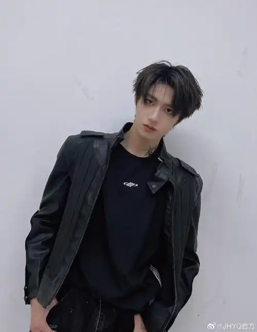 tf家族-朱志鑫##朱志鑫[超话]##jhyq##天猫宝藏新品牌##朱志鑫荷