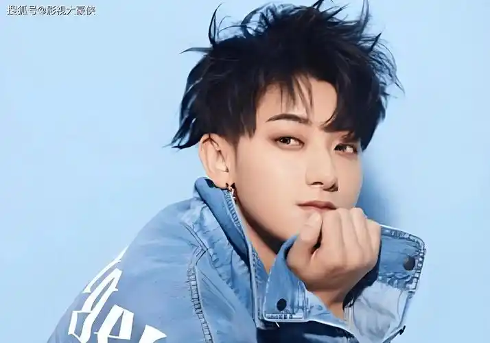 黄子韬就不当言论道歉,揭秘发怒真相,网友呼吁封杀引发热议