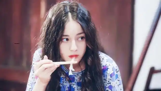 迪丽热巴李慧珍属性大爆发#是我们天真烂漫可爱漂亮的李慧珍宝宝啊