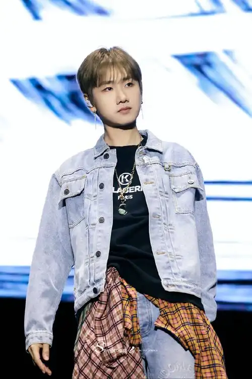 汪苏泷实体专辑21世纪罗曼史##南京天生川流音乐节