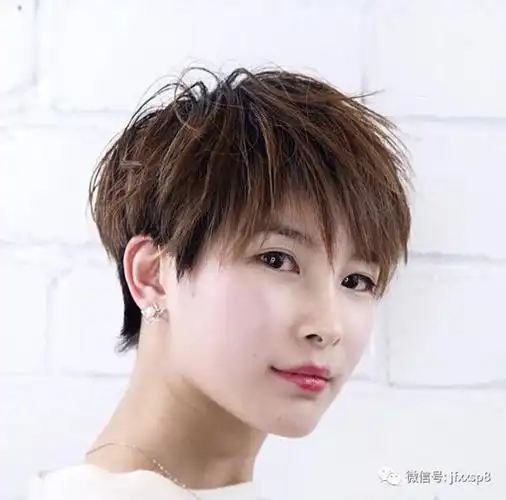2018流行"短鬓角"_发型