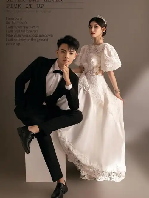 婚纱照风格室内婚纱照