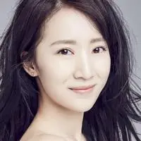 李念头像李念qq头像图片衬衫蓝裙搭配