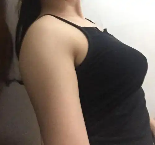 生完宝宝后胸部会下垂吗如何预防是关键