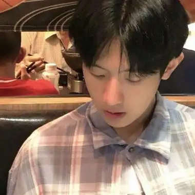 14男生照片要真实的头像高清好看14岁男帅气照片头像精选