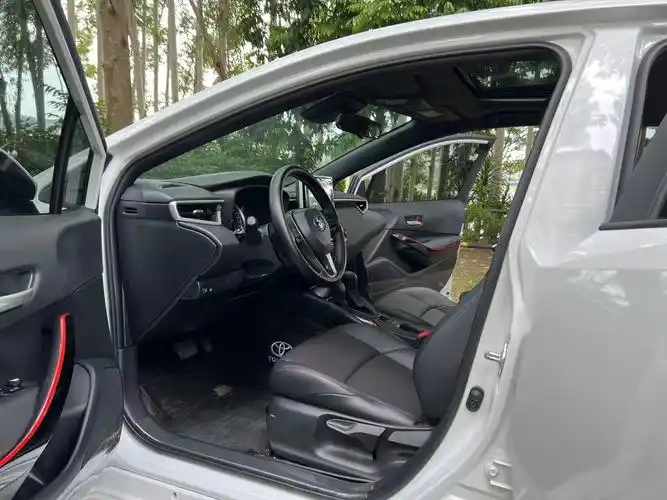 到店21款2021年上牌丰田雷凌运动版,全车原版原漆,2万多 - 抖音