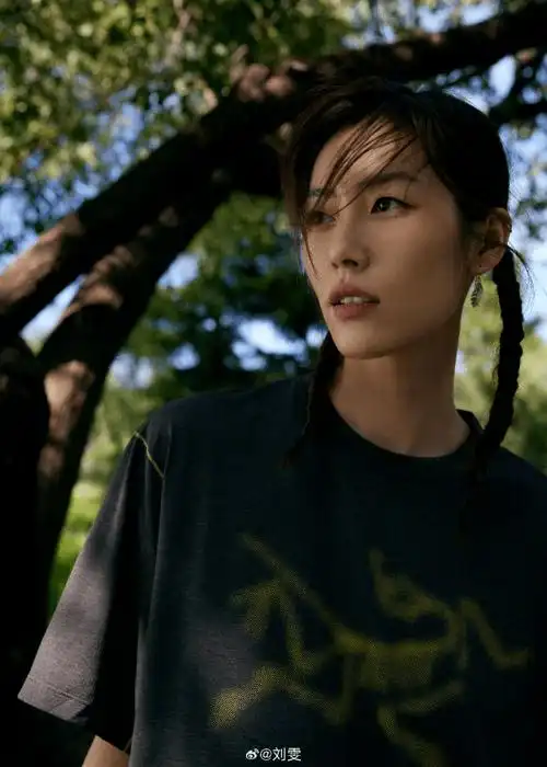 刘雯的长发,原来是为了双马尾留的?_造型_头发_位置