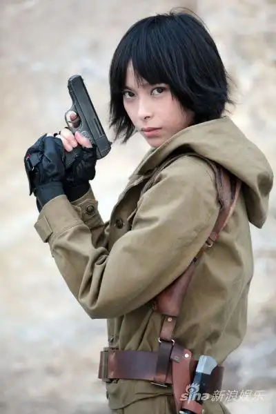 蒲冰墨《铁血使命》剧照新浪娱乐讯 由贵州电视台重金打造的战争动作