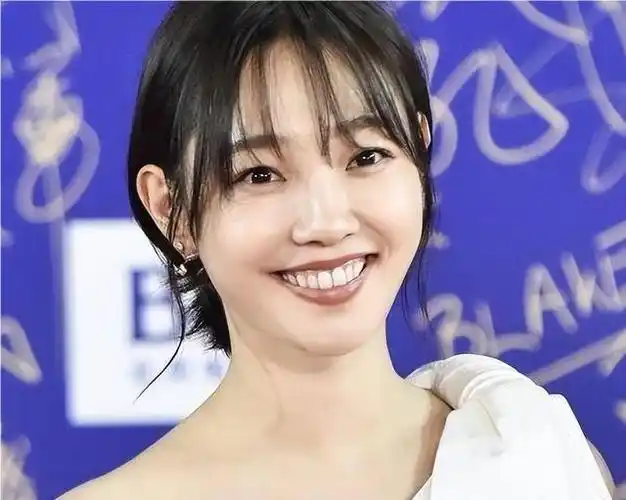 离婚八年后,38岁的白百何如何了?