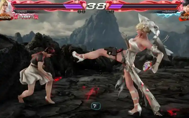 活动作品铁拳7妮娜高跟鞋蹬小雨脸上了三皮玩游戏