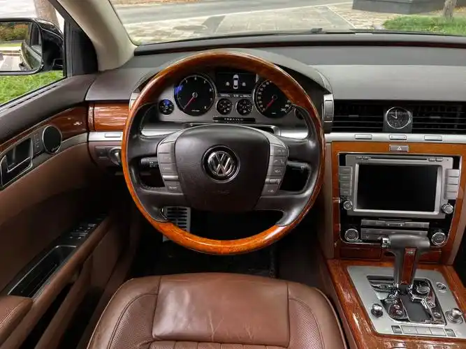 大众 辉腾  2012款 3.6l 尊享定制型图片