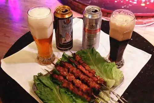 23岁大学生患胃癌晚期 爱喝啤酒吃烤串爱熬夜