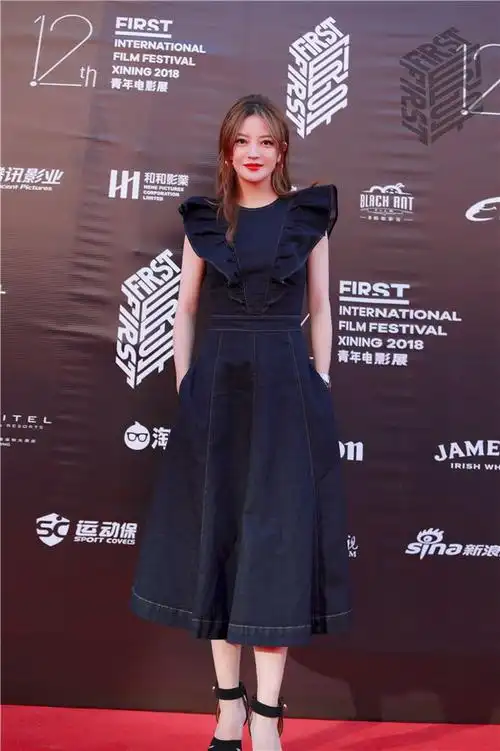 赵薇出席first影展颁奖盛典不遗余力支持青年电影人