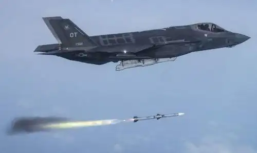 要美国aim-120c,不用自家aam4b,日本的做法暴露自身一大短板_空空导弹