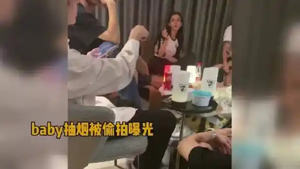 杨颖angelababy 那时候抽烟视频被曝光,手法动作娴熟