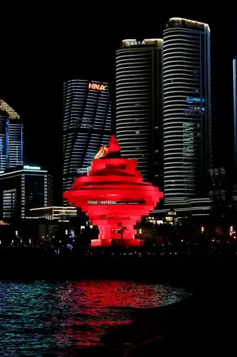 美丽的青岛五四广场夜景!