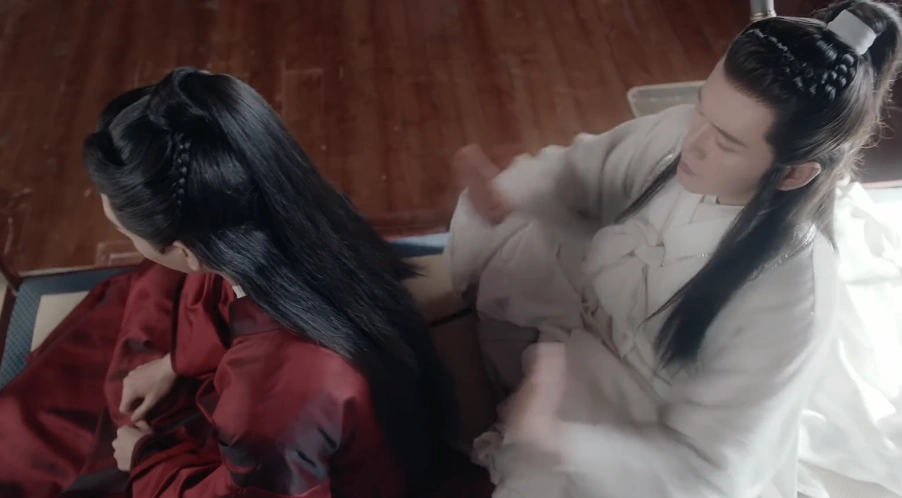 温客行传神功给周子舒,头发发白没有死,原来是叶白衣埋下的伏笔