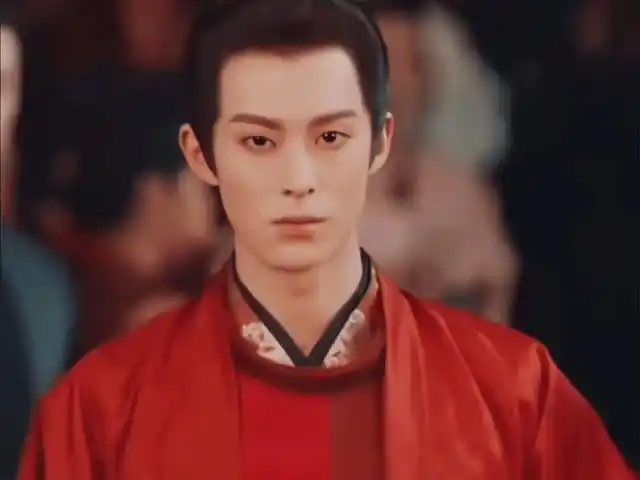 下面是小编收集的,10位古装美男子的红衣造型,谁才是心目中男神的人选