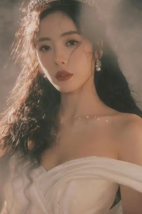 浪姐蔡文静把岁月沉淀之下的优雅从容知性之美演绎的淋漓尽致