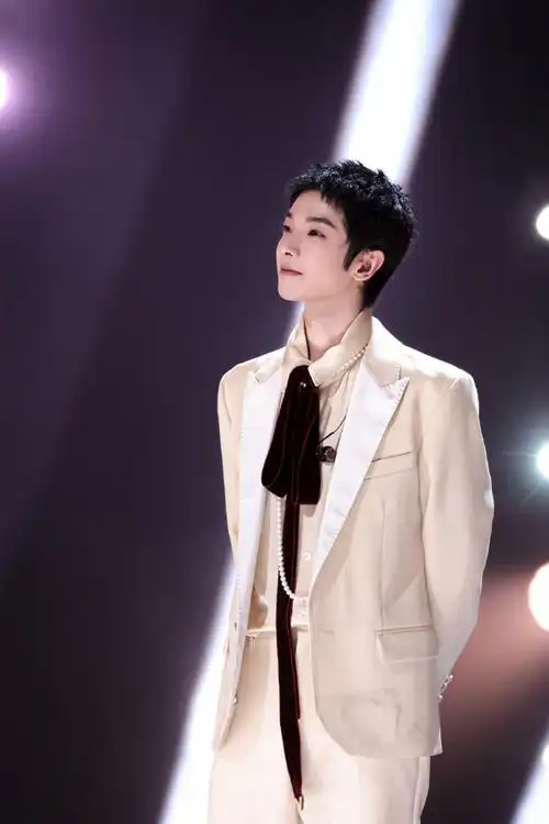 华晨宇曲风是变了吗##华晨宇跨年新歌有high到你吗