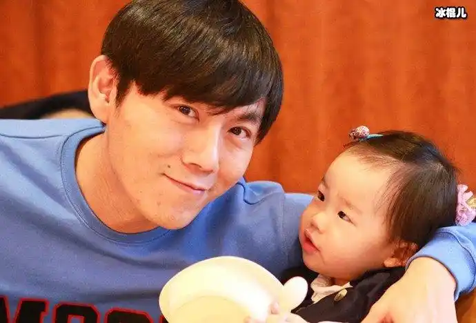 秦昊和女儿小米粒
