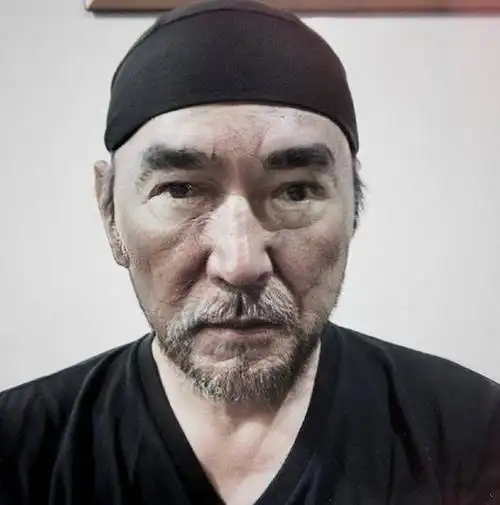 52岁焦恩俊比李寻欢还惨?他曾净身出户患忧郁症,二婚也名存实亡