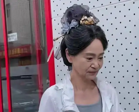 回顾青青河边草演员现状小草单身岳翎变化大一位成网红