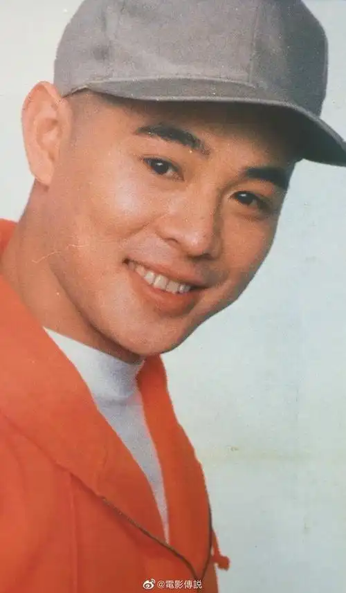 李连杰57岁生日分享大量年轻时的照片