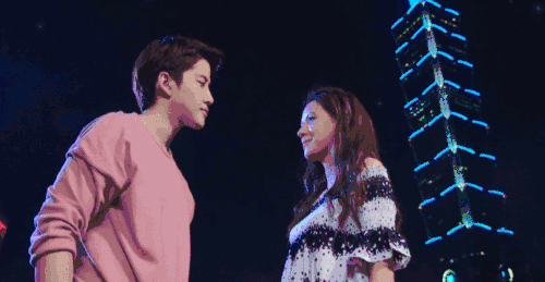 拥抱gif帅哥gif夜晚gif张予曦gif