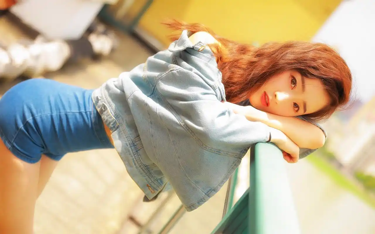 > 性感美女平面模特高清桌面壁纸(1920x1080)